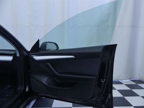 Used 2022 Tesla Model 3 Long Range image 27