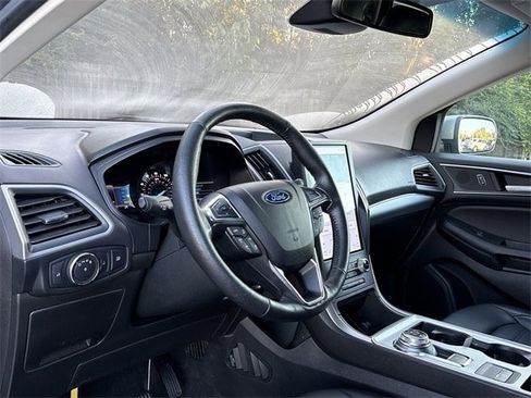 Used 2022 Ford Edge SEL image 10