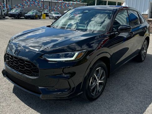 Used 2024 Honda HR-V EX-L image 3