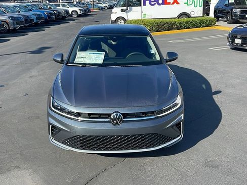 New 2026 Volkswagen Jetta SE image 2