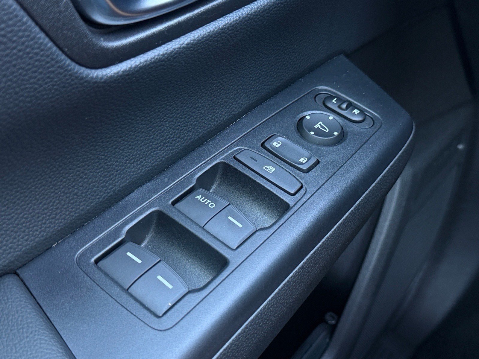 Used 2026 Honda CR-V LX image 19