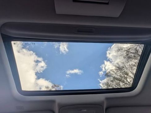 Used 2020 Chevrolet Tahoe LT image 39