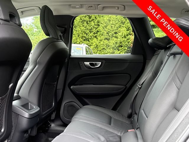 Certified 2024 Volvo XC60 B5 Plus w/ Protection Package Premier AWD/4WD image 21