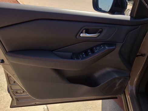 New 2026 Nissan Rogue SV AWD/4WD image 14