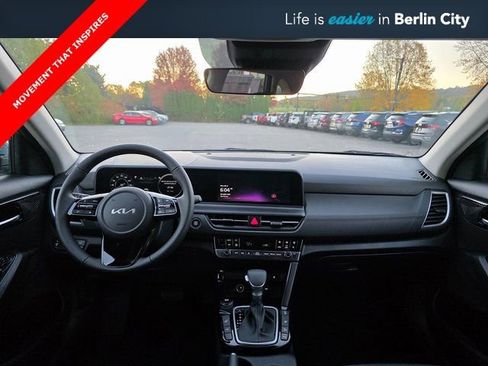 New 2026 Kia Seltos EX image 18