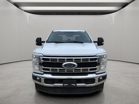 Used 2023 Ford F250 XLT w/ FX4 Off-Road Package image 8
