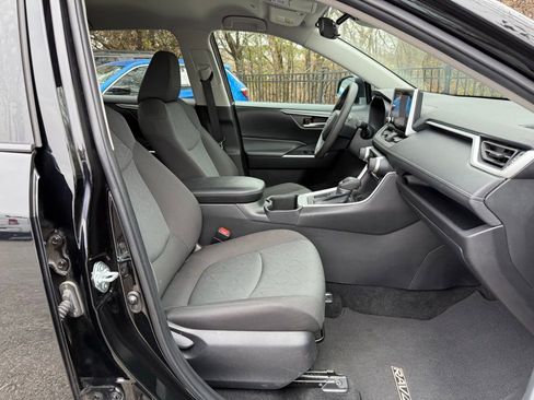 Used 2024 Toyota RAV4 XLE image 36