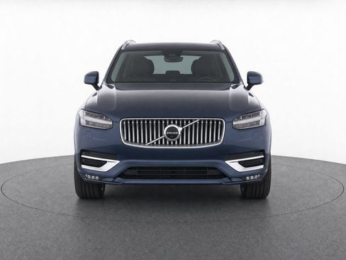 Used 2024 Volvo XC90 B5 Plus AWD/4WD image 5