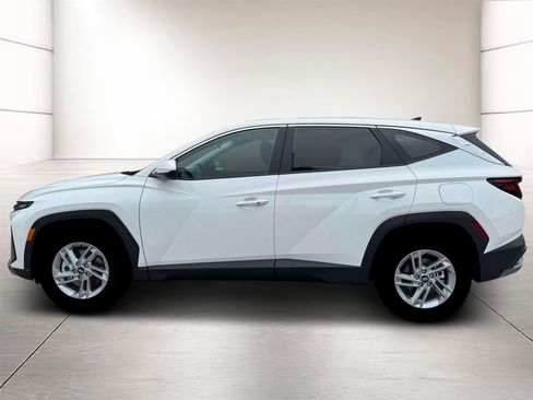 New 2026 Hyundai Tucson SE FWD image 3