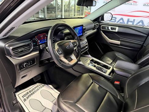 Used 2023 Ford Explorer XLT w/ Equipment Group 202A AWD/4WD image 32