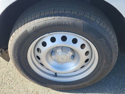 New 2026 Ford Maverick XL image 6