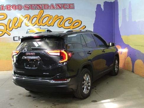 Used 2023 GMC Terrain SLT w/ Infotainment Package II AWD/4WD image 8