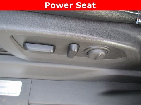 Used 2019 Chevrolet Silverado 1500 LT w/ All-Star Edition image 21