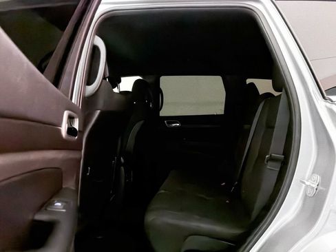 Used 2018 Jeep Grand Cherokee Laredo image 22