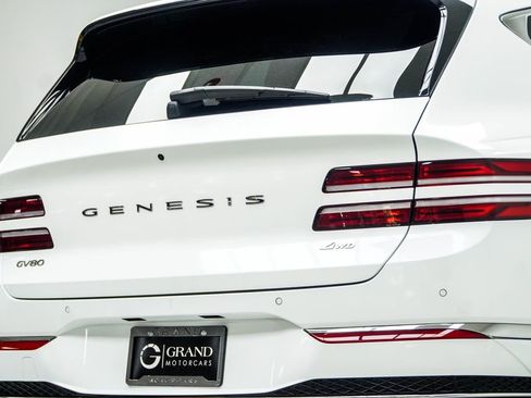 Used 2025 Genesis GV80 2.5T Standard AWD/4WD image 14