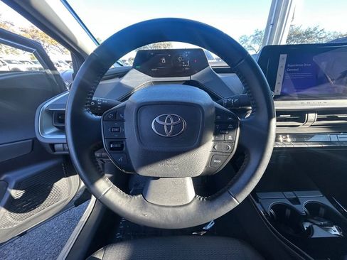 Used 2024 Toyota Prius LE image 14
