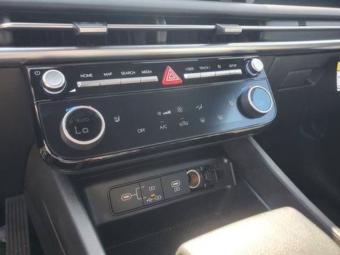Certified 2026 Hyundai Santa Cruz SEL FWD image 23