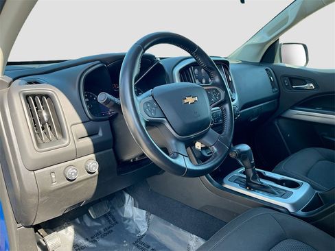 Used 2019 Chevrolet Colorado LT w/ LT Convenience Package image 9