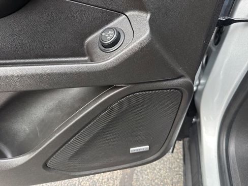 Used 2022 GMC Terrain SLT w/ Infotainment Package II image 10