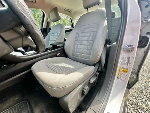 Used 2016 Ford Fusion S FWD image 18