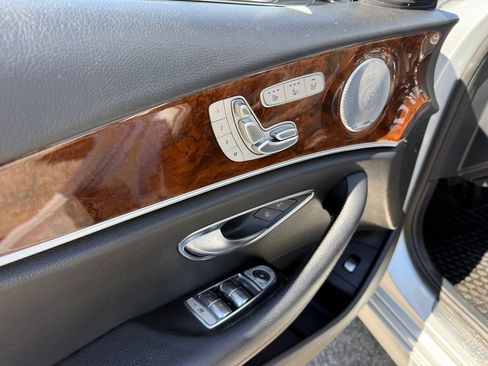 Used 2019 Mercedes-Benz E 450 4MATIC Wagon w/ Premium Package image 45