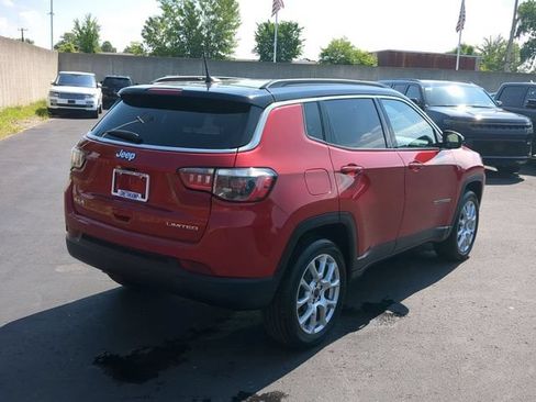 Used 2025 Jeep Compass Limited AWD/4WD image 6