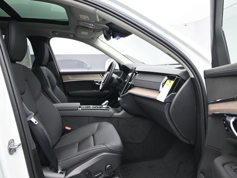 New 2026 Volvo XC90 B6 Plus w/ Protection Package AWD/4WD image 25