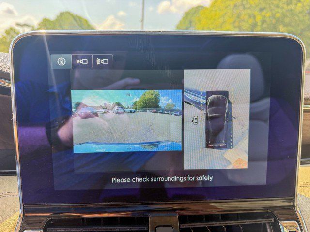 Used 2019 Lincoln Navigator Reserve AWD/4WD image 15