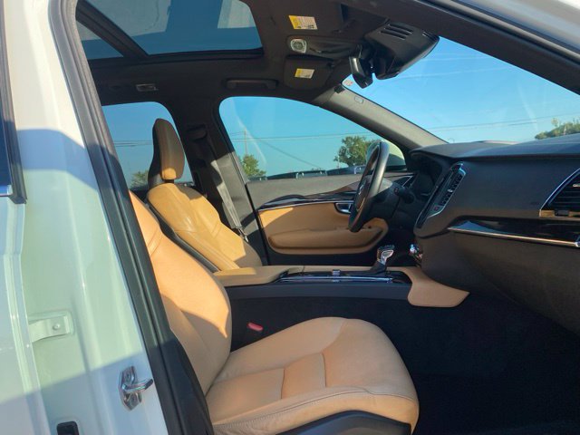 Used 2019 Volvo XC90 T6 Momentum w/ Advanced Package AWD/4WD image 16