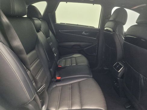 Used 2017 Kia Sorento SX FWD image 19