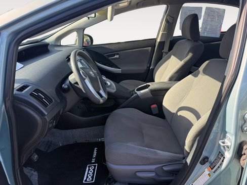 Used 2015 Toyota Prius Two FWD image 10