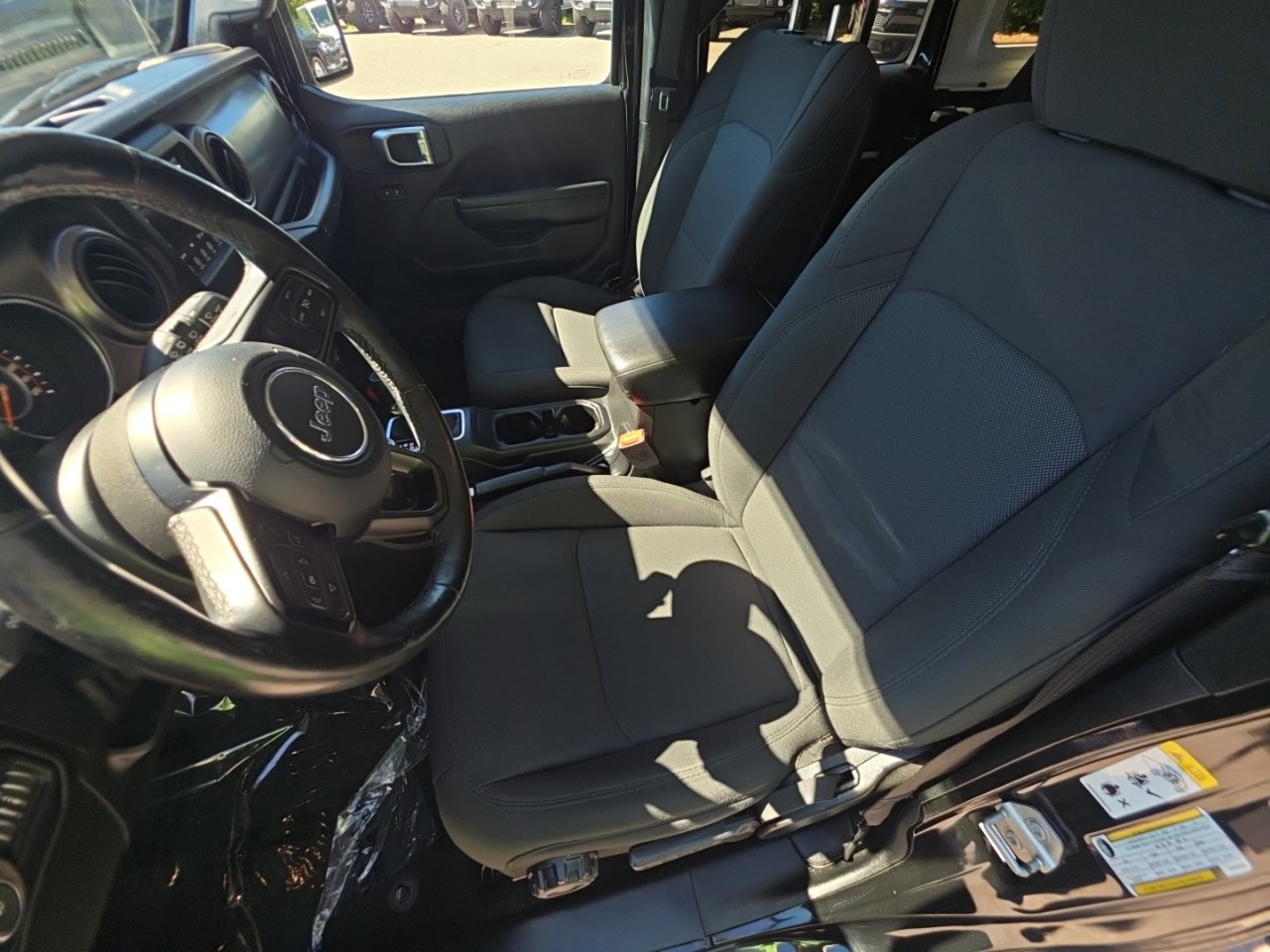 Used 2019 Jeep Wrangler Unlimited Sport S AWD/4WD image 15