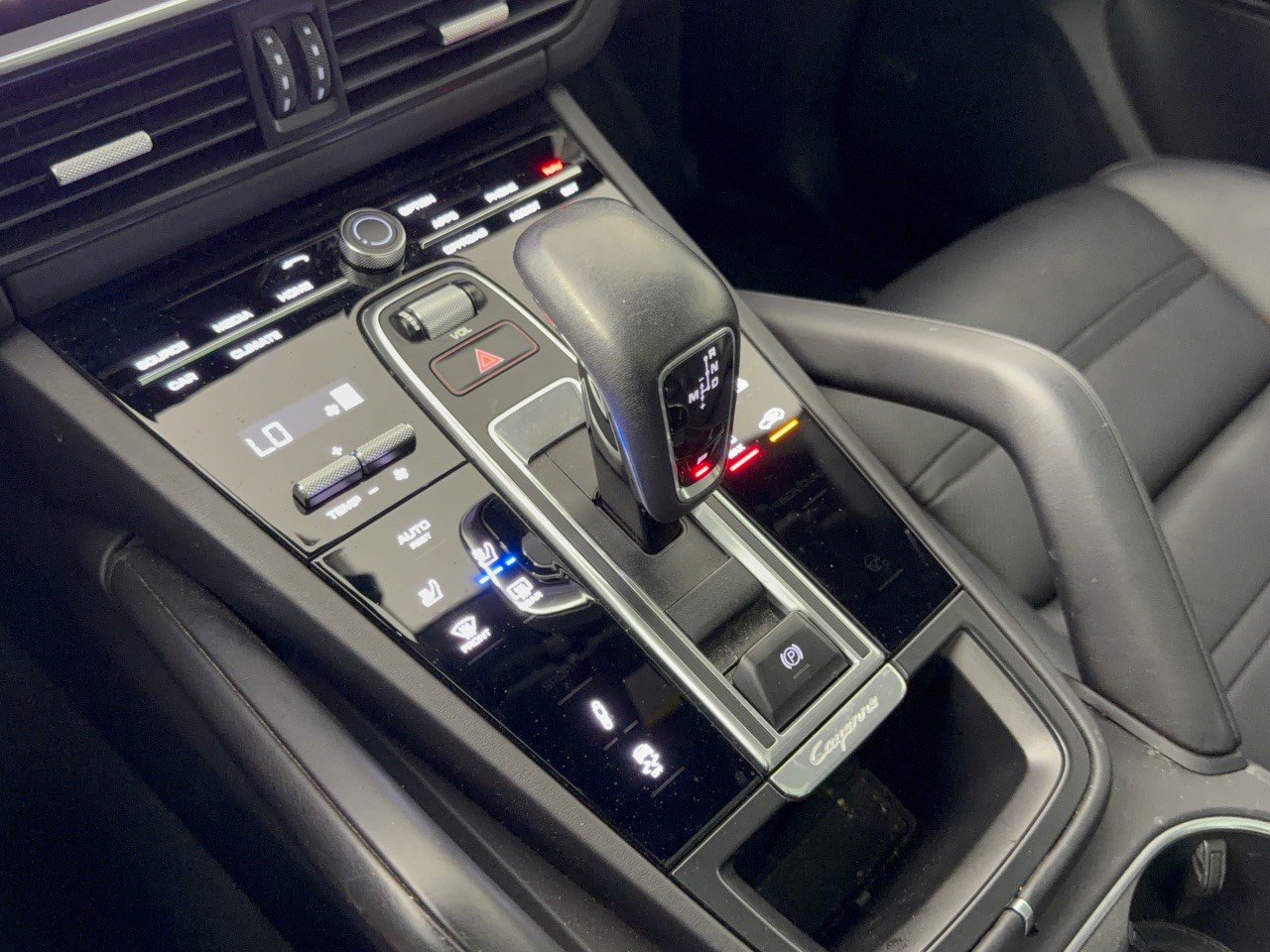 Certified 2021 Porsche Cayenne GTS AWD/4WD image 21