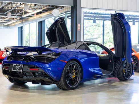 Used 2021 McLaren 720S Performance RWD image 6