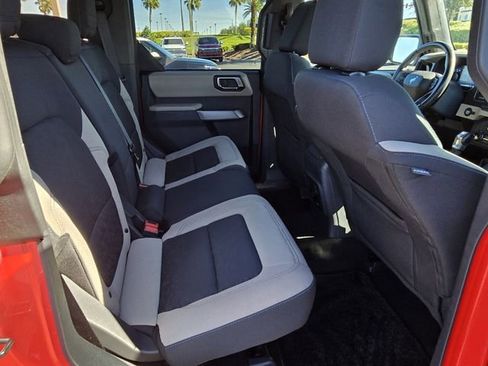 Used 2022 Ford Bronco Wildtrak image 21