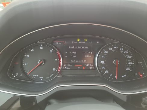 Used 2019 Audi Q7 3.0T Premium w/ Convenience Package AWD/4WD image 23