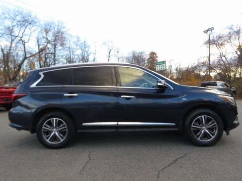 Used 2019 INFINITI QX60 Luxe w/ Essential Package image 5