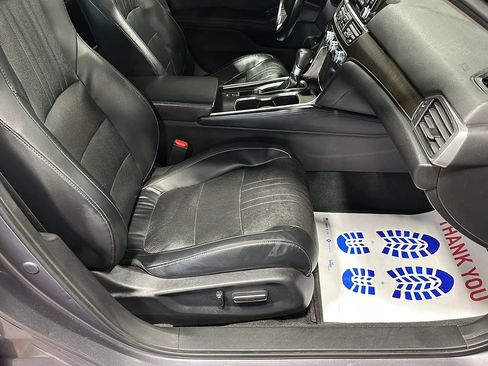 Used 2018 Honda Accord EX-L image 16