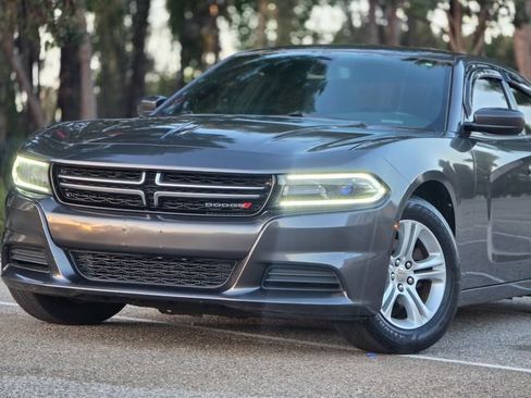 Used 2017 Dodge Charger SE RWD image 26
