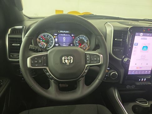 Certified 2025 RAM 1500 Big Horn AWD/4WD image 15