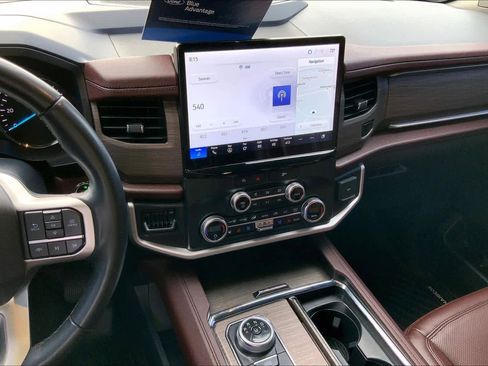 Used 2022 Ford Expedition Max Limited RWD image 7