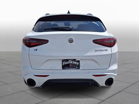 Used 2022 Alfa Romeo Stelvio Veloce image 6