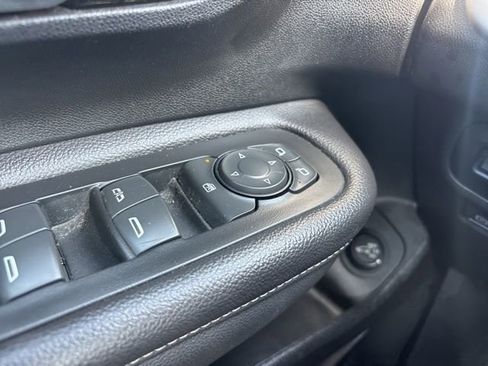 Used 2022 GMC Terrain SLT w/ Tech Package AWD/4WD image 47