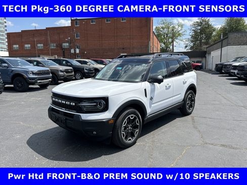 Used 2025 Ford Bronco Sport Outer Banks w/ Outer Banks Tech Package+ AWD/4WD image 2