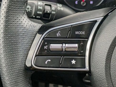 Used 2023 Kia Forte GT-Line image 19