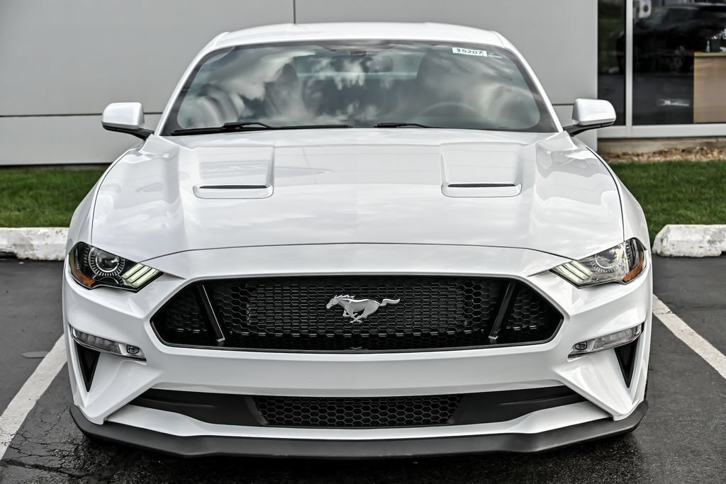 Used 2018 Ford Mustang GT w/ GT Performance Package RWD image 4