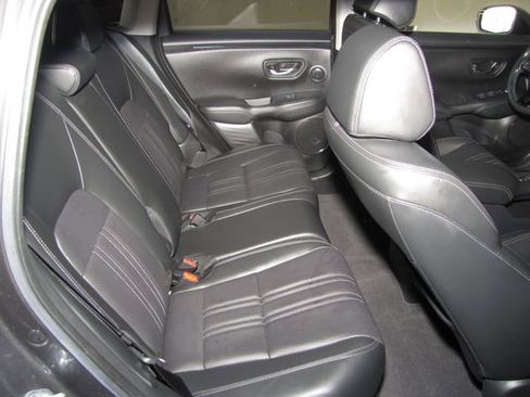 Certified 2023 Honda HR-V EX-L image 18