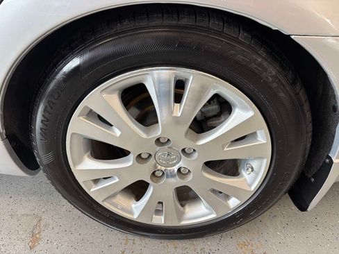 Used 2009 Toyota Avalon XLS FWD image 27