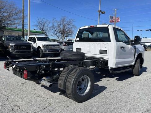 New 2026 Ford F350 XL w/ XL Chrome Package AWD/4WD image 3