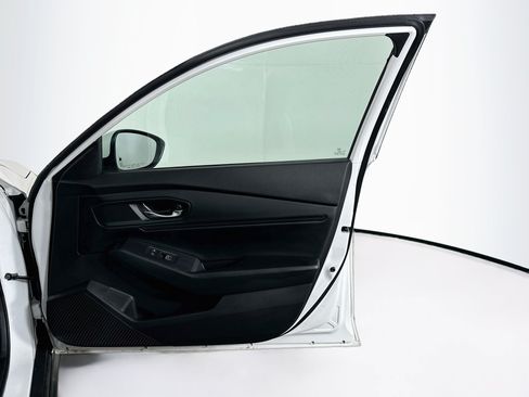 Used 2023 Honda Accord EX image 30
